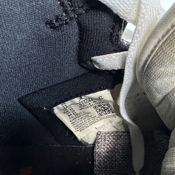 Nike Air Jordan 1 Retro High OG Black/Gym Red-White Sneakers - Picture 9 of 16